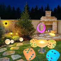 Divani da Giardino con Luci LED a Cubo, Sedute Solari Ricaricabili IP65 Impermeabili, Sedute Luminose a Cubo LED per Esterni, Sedie a Cubo LED da Bar