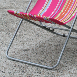 Chaise longue pliante moderne d'extérieur en acier, confortable, en tissu polyester imprimé sérigraphié, idéale pour la plage - Product Image 5