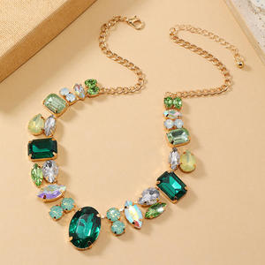 Collier ras du cou tendance pour femme, style français, avec chaîne colorée en cristal, breloques en pierres assorties CZ et strass épais - Product Image 3