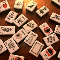 Amerikan Siyah Cadılar Bayramı Temalı Mahjong Oyun Seti Vampir Amerikan Akrilik Mahjong Taşları