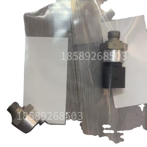 Mercedes utilise un capteur de pression de rampe de carburant de véhicule, capteur de pressostat A0041531428, 68013186AA, A0071534328, A0061536028 - Product Image 3