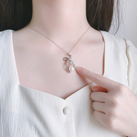 Collier pendentif tendance en argent sterling 925 plaqué or avec chaîne serpent et perles d'eau douce naturelles pour femmes, bijoux fins