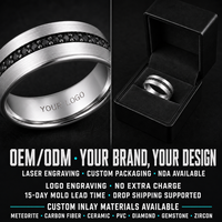 Bague personnalisée en carbure de tungstène 8 mm, incrustation en quartz fumé noir satiné argenté, alliance pour homme, vente en gros OEM ODM