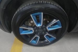 Autos Usados Lynk & Co 01 2017 8 Cilindros Turbo 2WD Yao Pro Autos de Segunda Mano 190HP 5 Puertas 5 Asientos SUV LHD Transmisión Automática de 6 Velocidades - Product Image 3