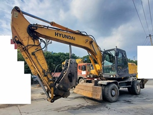 รถขุดฮุนไดมือสอง รุ่น 330lc-9s 215LC-7/220LC-9S สภาพดี เครื่องยนต์คัมมินส์ เกียร์บ็อกซ์ ปี 2015 รุ่น 30 ตัน 1.4 - Product Image 5