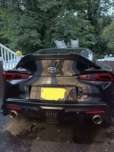 Aileron arrière en fibre de carbone de type V pour Toyota A90 Supra MK5 2019+ - Product Image 2