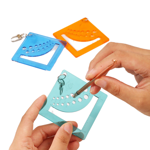 Regla Medidora <span class=keywords><strong>de</strong></span> Agujas <span class=keywords><strong>de</strong></span> Tejer Portátil Cuadrada <span class=keywords><strong>de</strong></span> Plástico <span class=keywords><strong>de</strong></span> 3 Colores para Medir Agujas <span class=keywords><strong>de</strong></span> Tejer/Ganchillo - Product Image 2