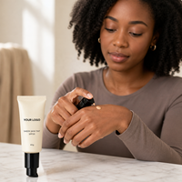 Fond de Teint Liquide Vegan Personnalisable avec Logo, Couvrance Totale, 40g, Protection Solaire Légère, Teinte Légère pour la Peau avec SPF 55