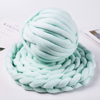 Charmkey giant blanket yarn high quality fluffy soft merino wool tops super chunky yarn
