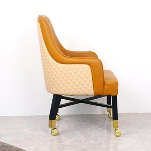 Chaise d'invité abordable tapissée en cuir de luxe mode Art <span class=keywords><strong>Casino</strong></span> baccarat salle de <span class=keywords><strong>jeux</strong></span> lieu de divertissement roulettes coulissantes - Product Image 3