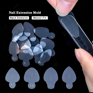 14 pièces/feuille, tampons en <span class=keywords><strong>silicone</strong></span> réutilisables pour la <span class=keywords><strong>manucure</strong></span>, autocollants pour moules à ongles et extensions de gel - Product Image 3