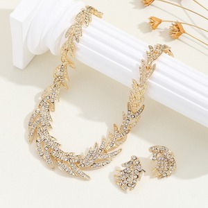 Ensemble collier et boucles d'oreilles, accessoires exagérés du Moyen-Orient, alliage avec diamants complets, ensemble de bijoux de banquet pour Madame - Product Image 5