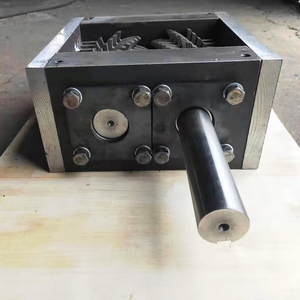 Trituradora de Doble Eje Pequeña con Caja de Cambios y Bomba, Alto Nivel de Seguridad, Funcionamiento Silencioso, Garantía de Seguridad - Product Image 4