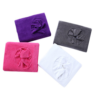 ผ้าขนหนูสำหรับเตียงนวดสีม่วง ขนาด 90x60 ซม. มีช่องสำหรับใบหน้า สำหรับใช้ในร้านเสริมสวย - Product Image 5