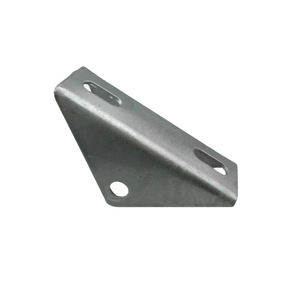 Connecteur triangulaire photovoltaïque Q235B galvanisé à chaud 140x60x2.0mm, support de montage solaire - Product Image 1