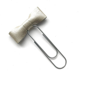 Nouveau nœud signet mignon PU cuir signet créatif trombone signet - Product Image 4