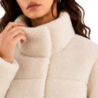 Veste Courte Femme en Fausse Fourrure Polaire Sherpa, Col Rabattu, Style Doudoune, Chaude pour l'Hiver, Vente en Gros OEM