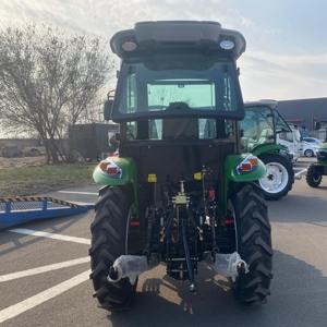 Tracteur agricole 4x4 vert TT504 à haute productivité, transmission par engrenages, moteur diesel, machine agricole - Product Image 6