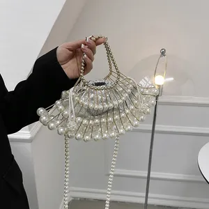 Vintage Pearl Handbag Small Fresh Pearl Ring Hollow Vegetable Basket Portable Mother Bag Hand Beaded Dinner Evening Clutch Bags