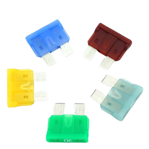 Fusible Automotriz de Alta Corriente ATZ 5A-30A 32VDC Terminales Plateados/Estañados (-40C a 125C) Certificado RoHS Cumple con CE para su Uso - Product Image 1