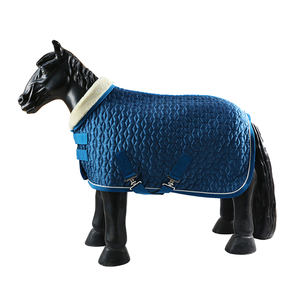 Produits d'équitation <span class=keywords><strong>de</strong></span> haute qualité, <span class=keywords><strong>tapis</strong></span> <span class=keywords><strong>de</strong></span> <span class=keywords><strong>selle</strong></span> pour chevaux, <span class=keywords><strong>tapis</strong></span> <span class=keywords><strong>de</strong></span> <span class=keywords><strong>selle</strong></span> en velours haut <span class=keywords><strong>de</strong></span> gamme personnalisé, couverture <span class=keywords><strong>de</strong></span> <span class=keywords><strong>selle</strong></span> avec fourrure - Product Image 4