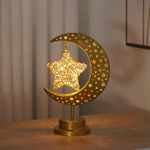 Boule lumineuse en fer plaqué or gravée LED transfrontalière, étoile et lune, bougeoir en métal sculpté, décoration de pièce pour le festival du Ramadan - Product Image 4