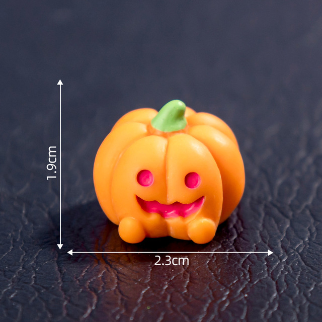 Creative New Halloween Ghost Pumpkin Figurine Micro Landscape DIY Party Decorations with Mini Ornaments