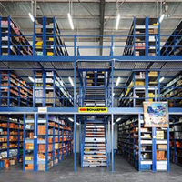 Étagères de mezzanine multi-niveaux pour atelier de fabrication de chariots à charrettes et de conteneurs, avec cadre de support indépendant pour passage d'escaliers séparé