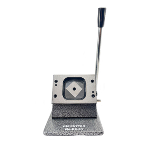 Quảng trường 50*50mm Giấy cắt máy Cắt nghệ thuật kim loại biểu tượng tùy chỉnh mục pin nút cắt kích thước 63*63mm - Product Image 1