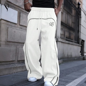 <span class=keywords><strong>Pantaloni</strong></span> da uomo personalizzati in tela <span class=keywords><strong>a</strong></span> vita media, stile streetwear, <span class=keywords><strong>a</strong></span> gamba larga, con profili riflettenti, con cerniera, <span class=keywords><strong>a</strong></span> <span class=keywords><strong>righe</strong></span>, larghi, tipo jogger e trench coat - Product Image 1