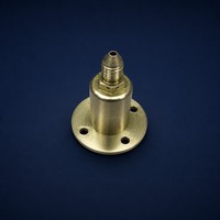 Raccord à bride métallique usiné CNC haute précision sur mesure pour systèmes de contrôle de fluides industriels complexes