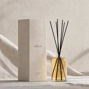 Aikun Low MOQ Fast Response 1000ml Clear Round Glass Gold Printed Logo <b>Reed</b> <b>Diffuser</b> Set Cream Box Custom Lasting Scent for Shop - Product Image 1