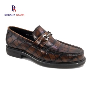 Zapatos Formales de Vestir de Cuero Genuino Hechos a Mano de Alta Calidad para Hombre, Personalizables, de Lujo, al por Mayor, para Oficina y Fiestas - Product Image 1