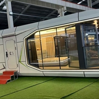 Restaurant portable moderne Maison préfabriquée Conteneur Panoramique Balcon Espace Capsule Conception Structure Métallique Panneau Sandwich