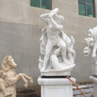 Personne célèbre décoration bali marbre pierre nu muscle homme nu statues de serpent