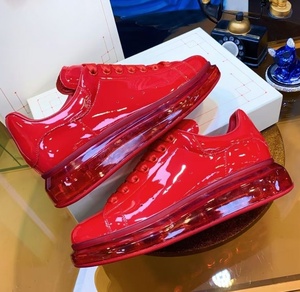 Chaussures décontractées tendance en cuir rouge, chaussures de marque élégantes et luxueuses, chaussures de marche à coussin d'air transparent - Product Image 4
