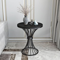 Table d'appoint d'angle moderne de luxe en marbre, hauteur réglable, design en acier léger, mobilier de salon, balcon, petit espace, café