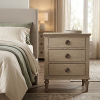 Table de chevet R/H de style campagnard américain, en bois massif, à trois tiroirs, antique, vintage, effet vieilli, rétro, pour chambre à coucher