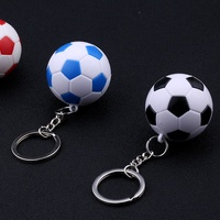 Porte-clés PVC 3D miniature charmant sur le thème du sport : Skateboard, Surf, Ski - Ornement de dessin animé