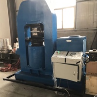 Machine de sertissage hydraulique pour élingues en câble d'acier de 350 tonnes, pour la fabrication d'œillets flamands