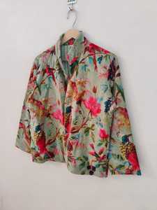 Blouson bomber court en velours de coton à imprimé floral réversible écologique classique pour femmes, pour l'hiver - Product Image 3