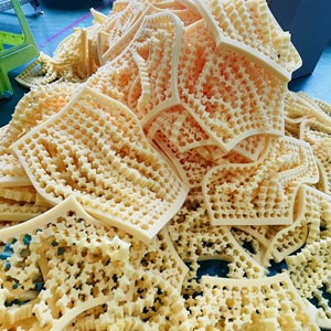 เศษฟองน้ำมุนค์แคร์ 20 ความหนาแน่น บรรจุภัณฑ์สีสุ่ม วัสดุกันกระแทก - Product Image 4