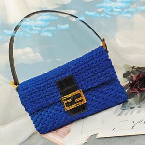 Hilo de Tejer a Mano de Poliéster 100% con Acabado Metálico Brillante para Bolsos y Crochet - Product Image 5