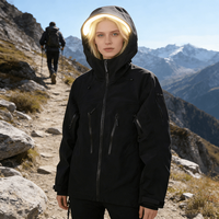 Veste de randonnée d'extérieur à coque rigide avec bande LED, capuche, col montant, fermeture éclair, coupe-vent, résistante à l'eau, respirante, motif uni