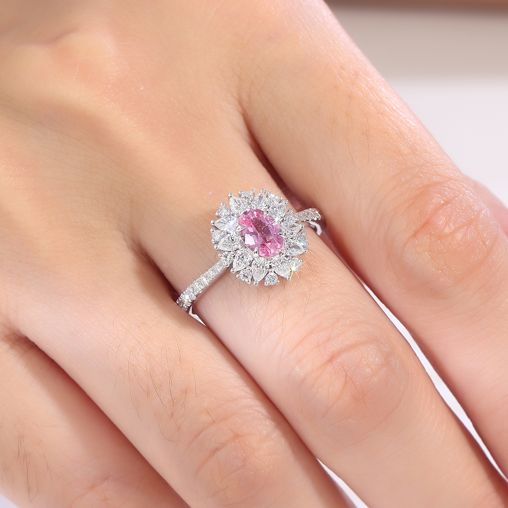 แหวนอัญมณีแล็บ 18Kgold แท้