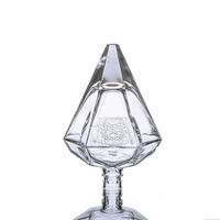 Brandy, gin, rhum, bouteille de liqueur en verre de 750 ml avec couvercle