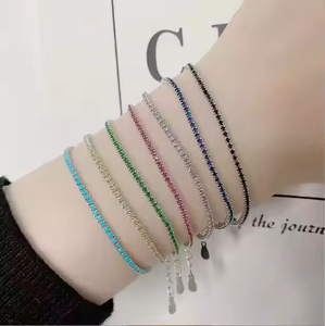 <span class=keywords><strong>Bracciale</strong></span> Mini Quadrato di Alta Qualità <span class=keywords><strong>con</strong></span> <span class=keywords><strong>Fiore</strong></span> in Turchese <span class=keywords><strong>Rosa</strong></span> Viola e Zirconi CZ Placcato Oro Catena Tennis Gioielli Pastello - Product Image 3