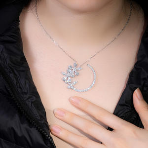 สร้อยคอเงินแท้ 925 ชุบทอง 18K ประดับเพชรโมอิสซาไนต์ทรงกลม สำหรับผู้หญิง - Product Image 4