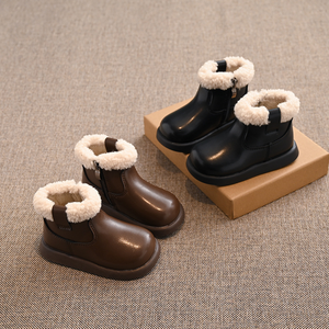 Bottes en cuir PU pour filles, nouvelles bottes d'hiver doublées de fourrure, semelles souples en caoutchouc, bottes courtes pour enfants, bottes de neige - Product Image 1