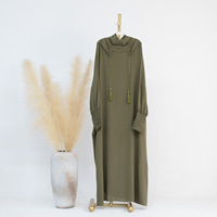 Abaya musulmane traditionnelle simple à capuche en mousseline unie, 10 couleurs, pour femme, style Dubaï, vêtement islamique naturel et sexy – Grande vente